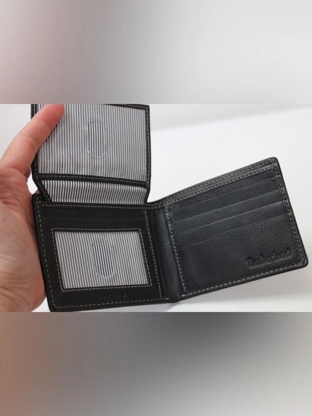 NWOT Timberland bifold wallet